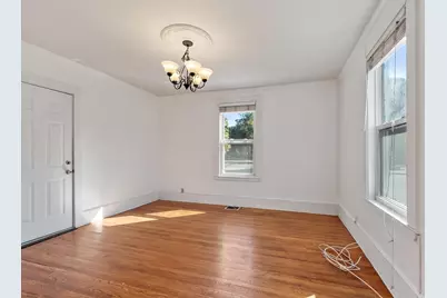 372 Cabot St #1, Beverly, MA 01915 - Photo 3