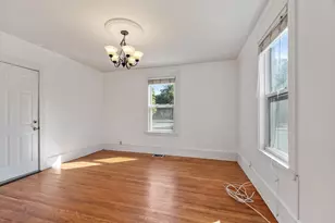 372 Cabot St, Beverly, MA 01915 - Photo 3