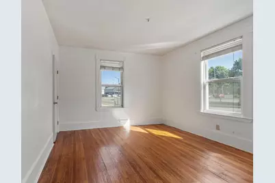 372 Cabot St #1, Beverly, MA 01915 - Photo 11