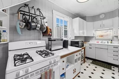 56 Hathaway Rd, Dartmouth, MA 02747 - Photo 15