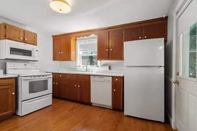 10 Emelia Terrace, Boston, MA 02132 - Photo 9
