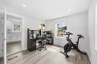 7 Cherry St, Southborough, MA 01745 - Photo 5