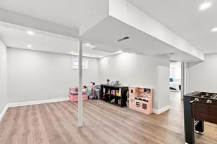 69-71 Swan St, Everett, MA 02149 - Photo 17