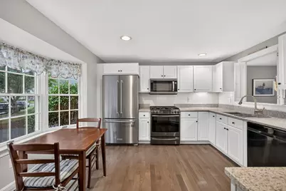 8 Elizabteh Circle #8, Mashpee, MA 02649 - Photo 9