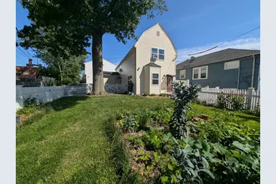 35 Francis St, Everett, MA 02149 - Photo 21