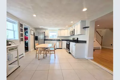 35 Francis St, Everett, MA 02149 - Photo 7