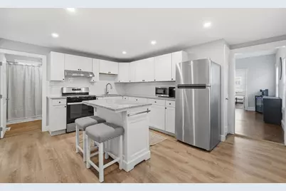 220 University Ave, Lowell, MA 01854 - Photo 3