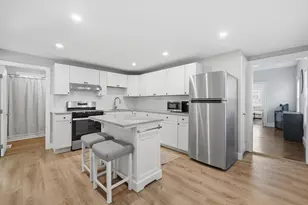 220 University Ave, Lowell, MA 01854 - Photo 3