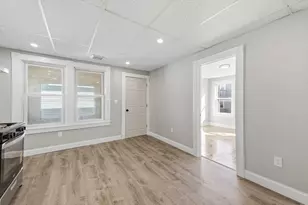 220 University Ave, Lowell, MA 01854 - Photo 35