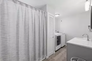 220 University Ave, Lowell, MA 01854 - Photo 17