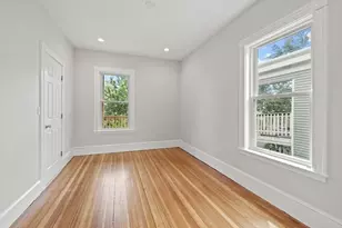 16 Leslie St, Boston, MA 02122 - Photo 9