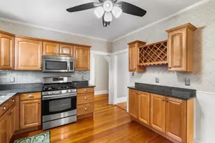 27 Peirce Ave, Everett, MA 02149 - Photo 15