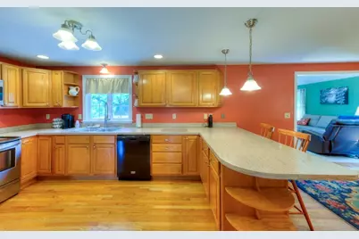 11 Hyland Ave, Leicester, MA 01524 - Photo 3