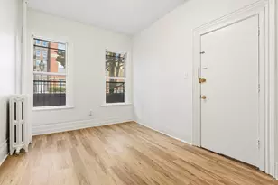 19 S Russell St, Boston, MA 02114 - Photo 5