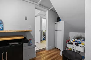 19 S Russell St, Boston, MA 02114 - Photo 23