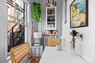 19 S Russell St, Boston, MA 02114 - Photo 11