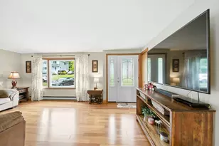 2 Overlook Ave, Haverhill, MA 01830 - Photo 9