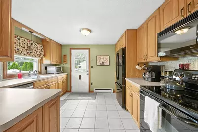 2 Overlook Ave, Haverhill, MA 01830 - Photo 17