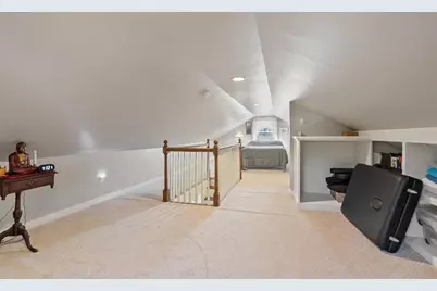397 Pleasant St, Barre, MA 01005 - Photo 23
