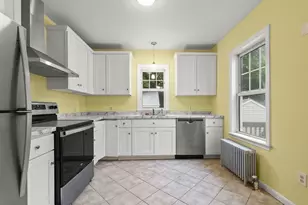 10 Cottage St, North Attleboro, MA 02760 - Photo 3