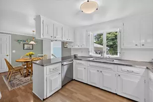 45 Ludlam St, Falmouth, MA 02540 - Photo 11