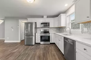 353 1/2 South St, Plainville, MA 02762 - Photo 7