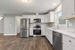353 1/2 South St, Plainville, MA 02762 - Photo 7