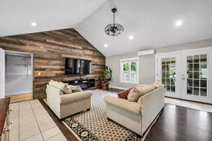35 East Glen St, Westfield, MA 01085 - Photo 5