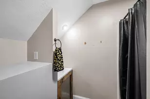 35 East Glen St, Westfield, MA 01085 - Photo 33