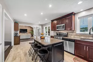 35 East Glen St, Westfield, MA 01085 - Photo 11