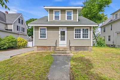 569 Lincoln Ave, Saugus, MA 01906 - Photo 1
