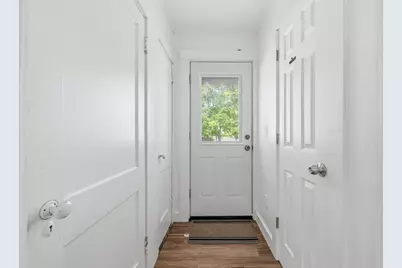 569 Lincoln Ave, Saugus, MA 01906 - Photo 13