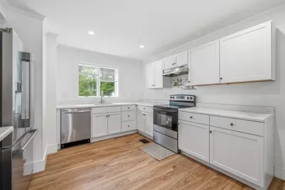 569 Lincoln Ave, Saugus, MA 01906 - Photo 9