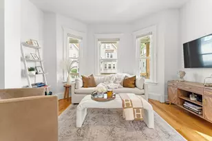 54 Bloomfield St, Boston, MA 02124 - Photo 1