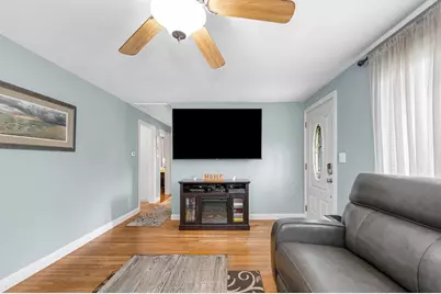 1295 Hildreth St, Dracut, MA 01826 - Photo 5