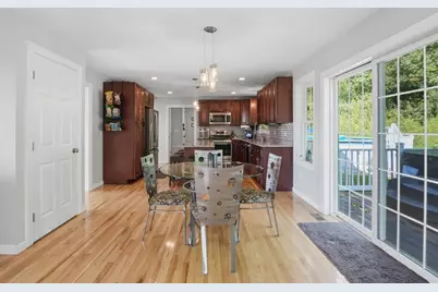 176 Southold Road, Auburn, MA 01501 - Photo 7