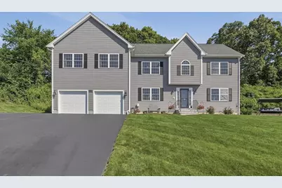 176 Southold Road, Auburn, MA 01501 - Photo 1