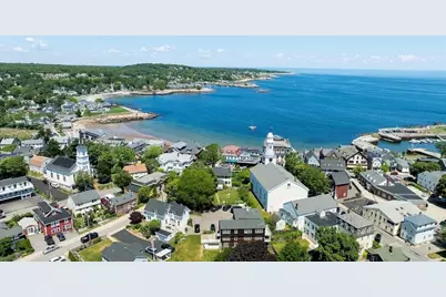 9 Jewett St #C, Rockport, MA 01966 - Photo 5