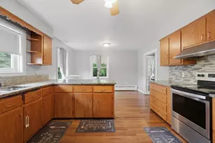 16 Providence St, Fitchburg, MA 01420 - Photo 9