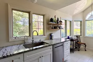 12 Birchwood Ln, Hopkinton, MA 01748 - Photo 3