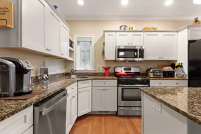 701 Crystal Way #701, Bellingham, MA 02019 - Photo 9