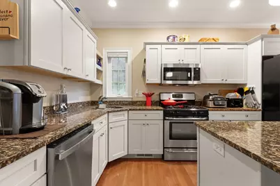 701 Crystal Way #701, Bellingham, MA 02019 - Photo 9