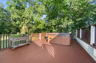 28 Lawrence St, Danvers, MA 01923 - Photo 33