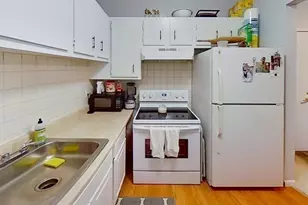 9 Weld St, Framingham, MA 01702 - Photo 5