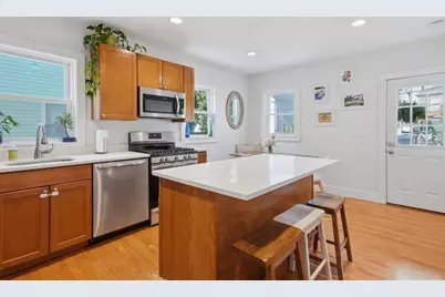 10-12 Mechanic St #10, Beverly, MA 01915 - Photo 7