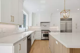 10 Travis Rd, Natick, MA 01760 - Photo 9