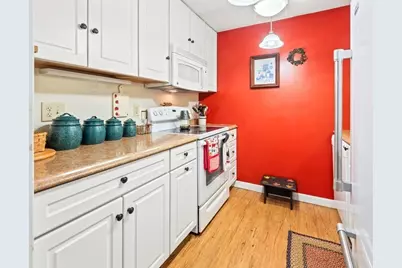75 Huntoon Memorial Hwy #2-2, Leicester, MA 01524 - Photo 7