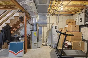58-60 Beverly Ln, Springfield, MA 01151 - Photo 33