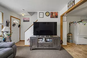 58-60 Beverly Ln, Springfield, MA 01151 - Photo 17