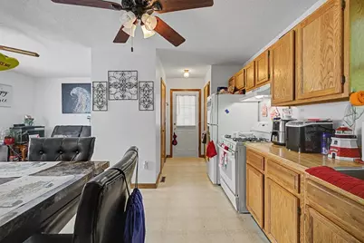 58-60 Beverly Lane, Springfield, MA 01151 - Photo 7